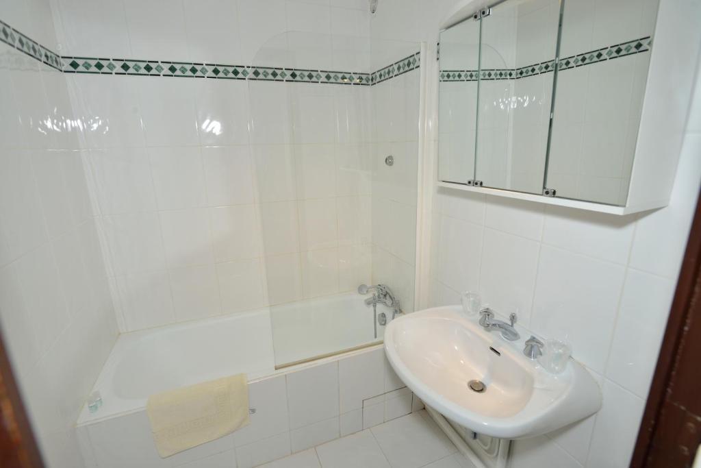 לס דה-אלפס Hotel Le Cairn חדר תמונה